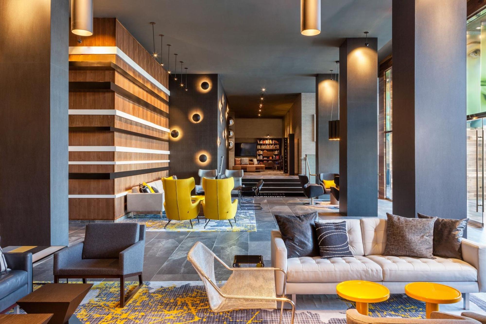 Le Meridien Charlotte Luaran gambar