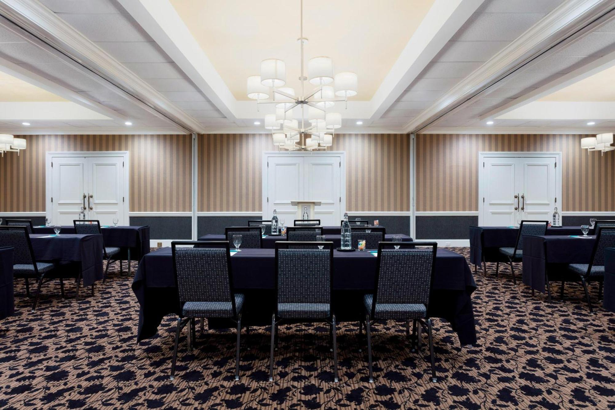 Le Meridien Charlotte Luaran gambar
