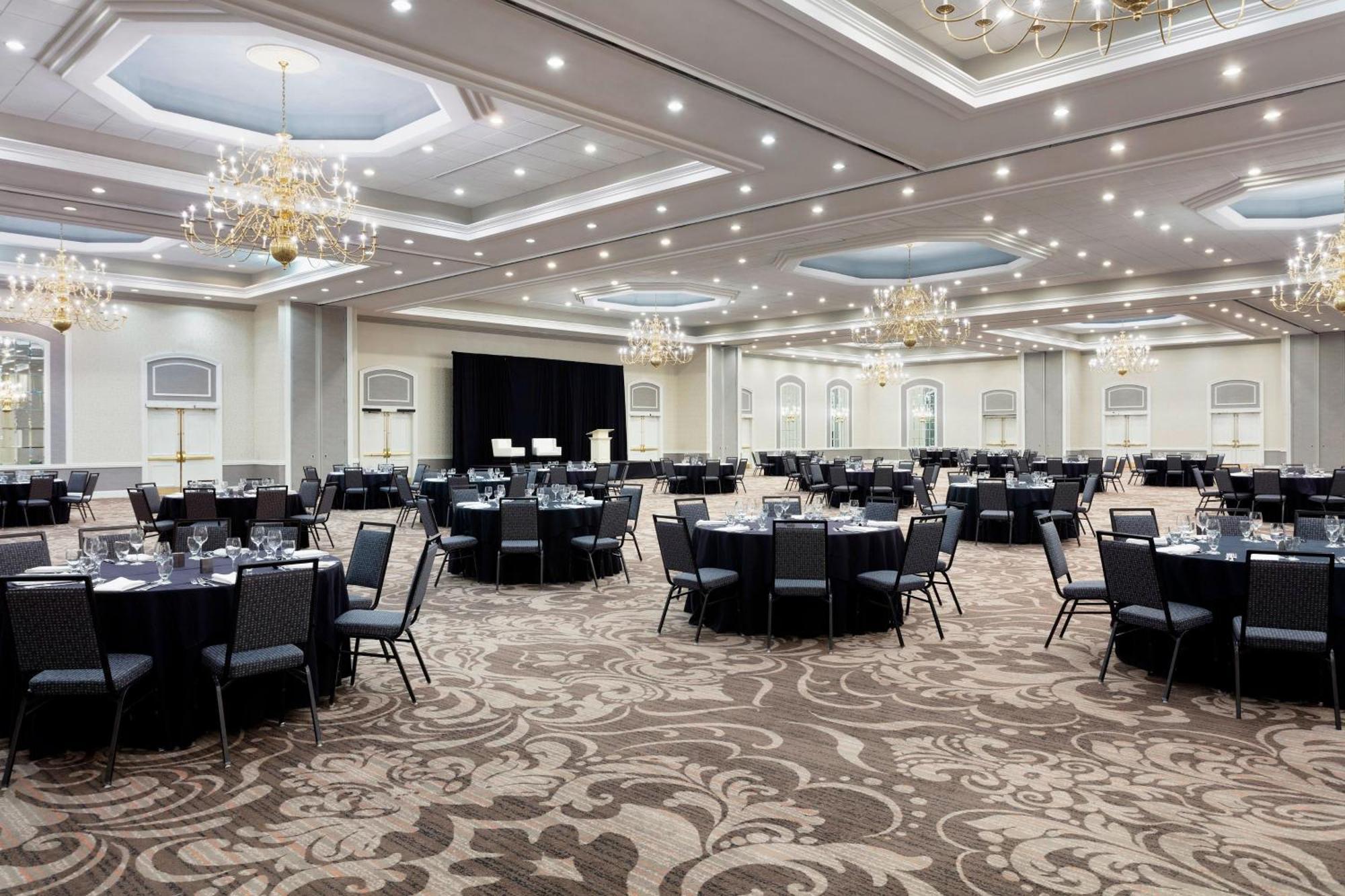 Le Meridien Charlotte Luaran gambar