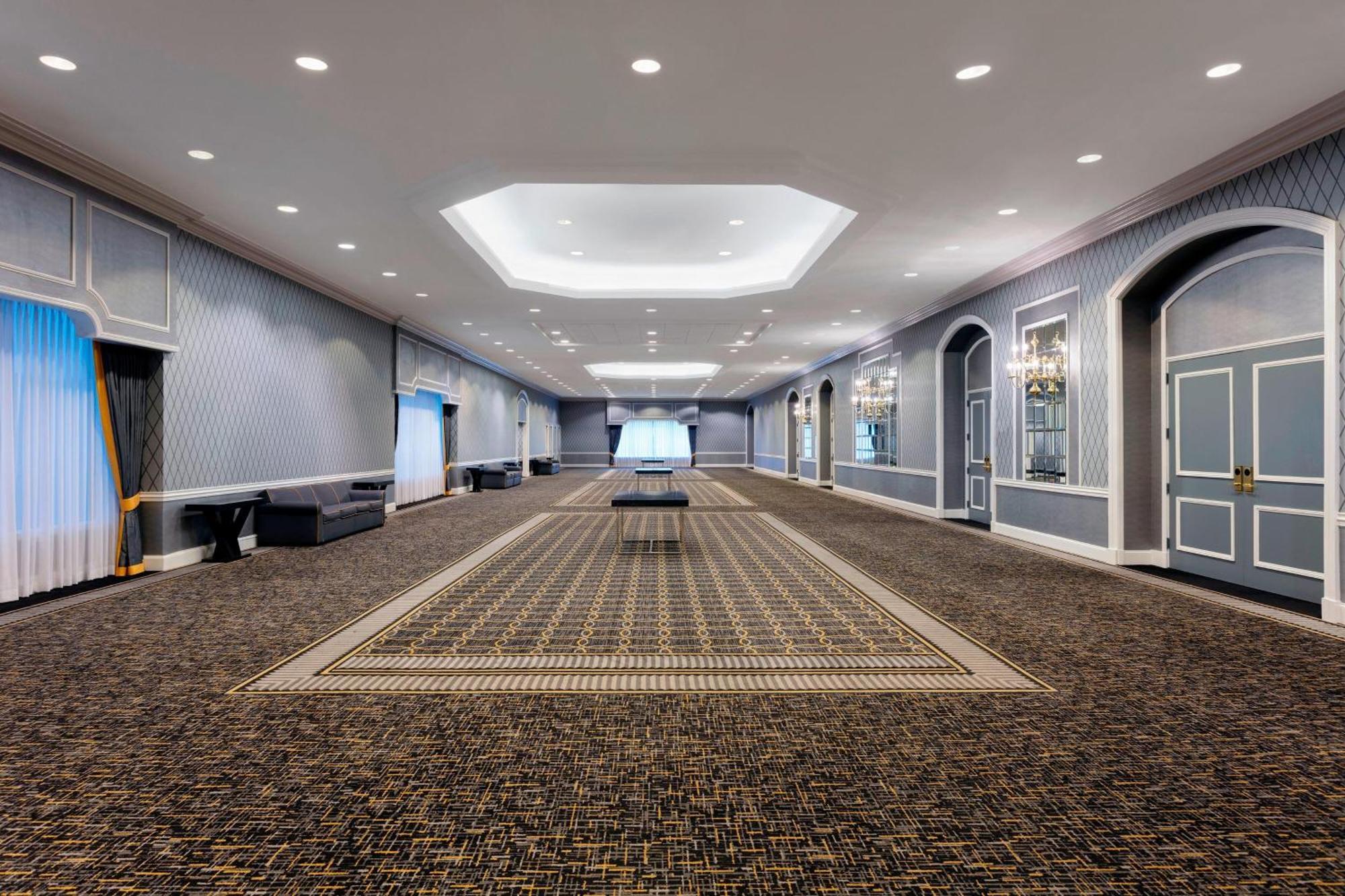 Le Meridien Charlotte Luaran gambar